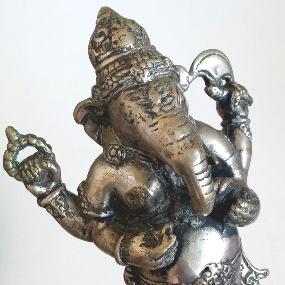 Antique Pewter Bronzed Brass Aged Silver Ganesh Statue 9" Tall - Picture 5 of 11